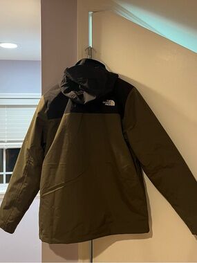 The North Face Men’s Olive and Black Hooded Raincoat